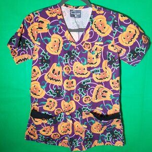 Butter Soft Halloween Scrub Top Unisex‎ Small Short Sleeve V-Neck Pumpkin Bats